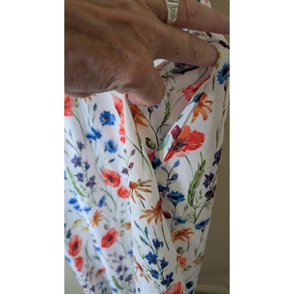 Pleated Front Summer FLORAL DRESS / Pockets, Medium - Picture 4 of 9